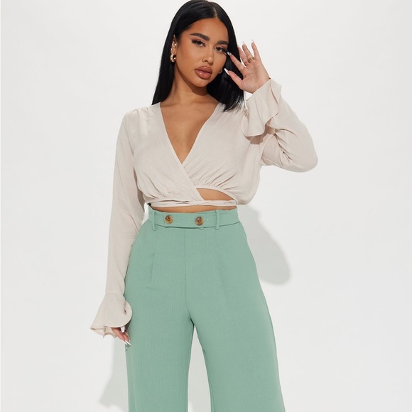 Beige blouse crop top - Picture 2 of 6